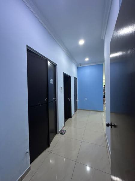 Kedai / Pejabat untuk Dijual di Taman Amaniah Mulia (Batu Caves) - KC Yap - Corridor - PropertyGuru.com.my