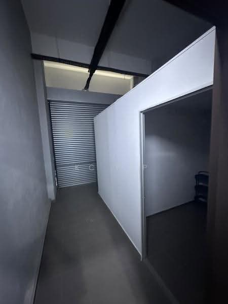 Kedai / Pejabat untuk Dijual di Taman Amaniah Mulia (Batu Caves) - KC Yap - Interior - PropertyGuru.com.my
