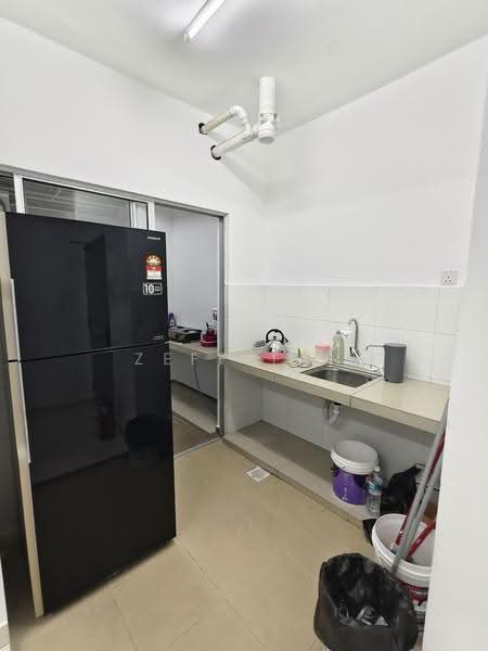 Pangsapuri untuk Disewa di Trifolis - Zeff Tan - Kitchen - PropertyGuru.com.my