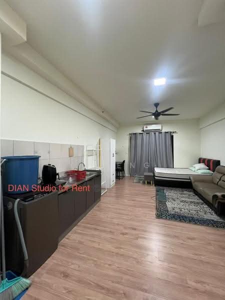 Kediaman Servis untuk Disewa di Dian Residency - Yi Peng - Living Room - PropertyGuru.com.my
