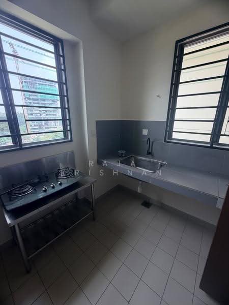 Kondominium untuk Dijual di Saujana Residency - Raja Krishnan - Kitchen - PropertyGuru.com.my