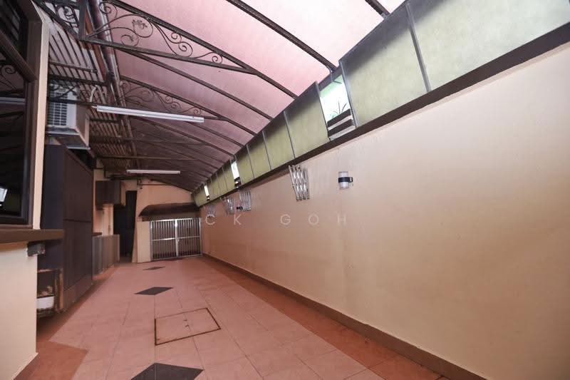 Rumah Berkembar untuk Dijual di Sungai Nibong (Bayan Lepas) - CK Goh - Corridor - PropertyGuru.com.my
