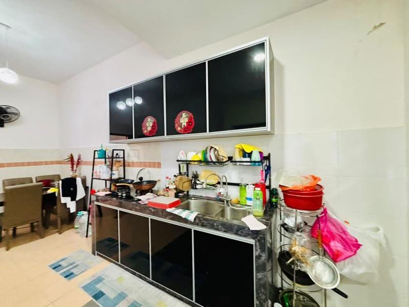 2-storey Terraced House for Sale in Bandar Jaya Putra (Johor Bahru) - Catherine Lee - Kitchen - PropertyGuru.com.my