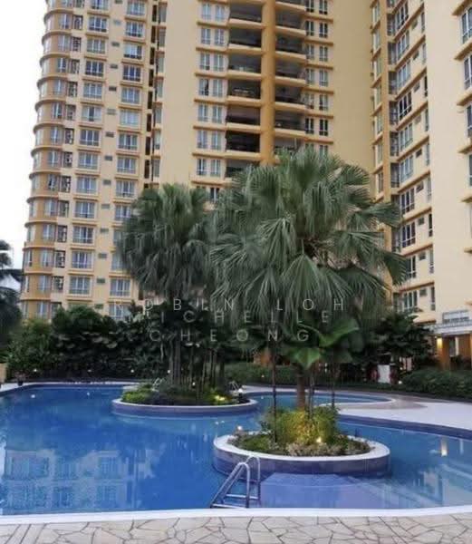 Kondominium untuk Dijual di La Grande Kiara - Robin Loh - Pool - PropertyGuru.com.my