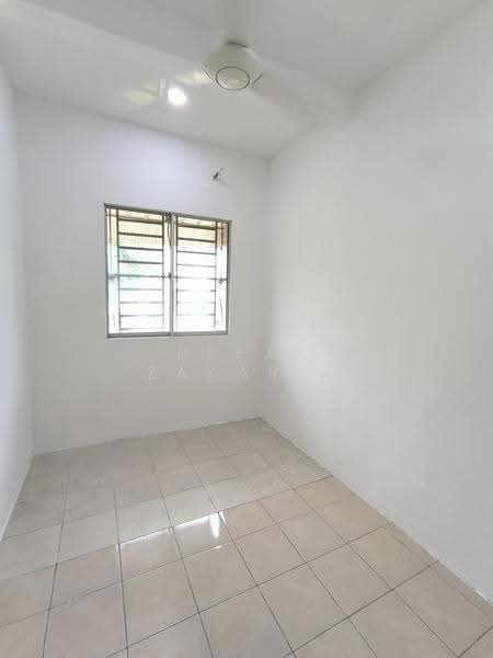 Rumah Teres untuk Dijual di Nusari Bayu 1 (Labu) - Deeja Zakaria - PropertyGuru.com.my