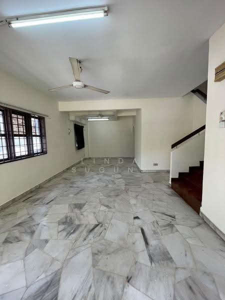 Rumah Teres 2-Tingkat untuk Dijual di Taman Bunga Negara (Shah Alam) - Linda Suguna - Living Room - PropertyGuru.com.my