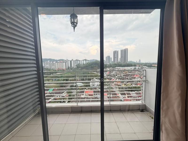 Kediaman Servis untuk Disewa di SetiaWalk - Sinclair Tan - Balcony - PropertyGuru.com.my