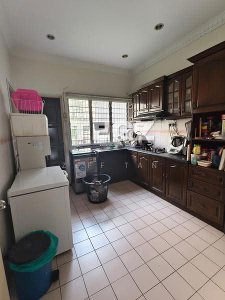 Rumah Teres 2-Tingkat untuk Disewa di Bandar Puteri Klang (Klang) - Zeff Tan - Kitchen - PropertyGuru.com.my