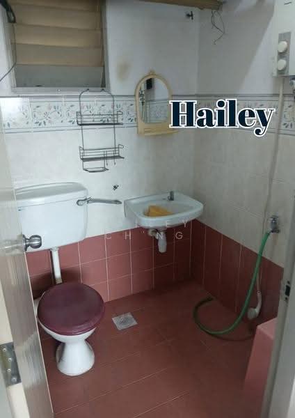 Pangsapuri untuk Disewa di Pangsapuri Perai Utama - Hailey Ch'ng - Bathroom - PropertyGuru.com.my