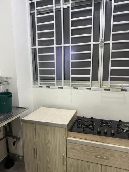 Kediaman Servis untuk Disewa di Meridin Bayvue Serviced Apartment - Wong Shau Wei - Kitchen - PropertyGuru.com.my