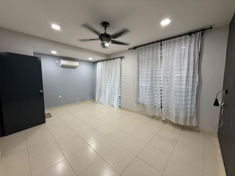 Rumah Teres 2.5-Tingkat untuk Dijual di Taman Scientex Senai (Senai) - Zoey Lee - PropertyGuru.com.my