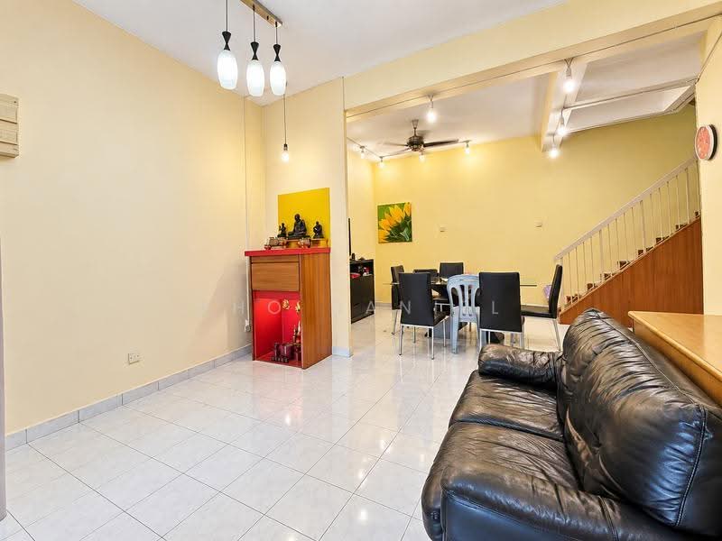 2-storey Terraced House for Sale in Kota Kemuning (Shah Alam) - Kho Daniel - Living Room - PropertyGuru.com.my