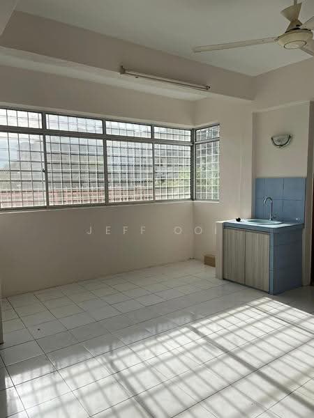 Townhouse for Sale in Taman Tunas Muda (Sungai Ara) - Jeff Ooi - Interior - PropertyGuru.com.my
