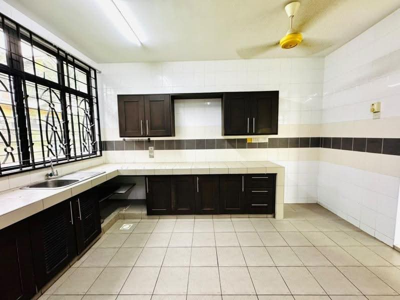 Semi-Detached House for Sale in Presint 15 (Putrajaya) - Mahirah . - Kitchen - PropertyGuru.com.my