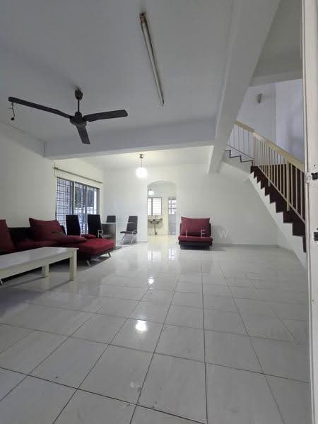 2-storey Terraced House for Sale in Taman Maju (Kajang) - Eric Liew - Living Room - PropertyGuru.com.my