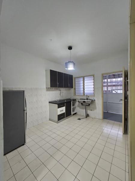 2-storey Terraced House for Sale in Taman Maju (Kajang) - Eric Liew - Kitchen - PropertyGuru.com.my
