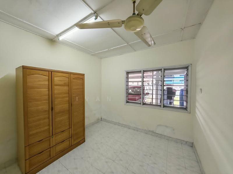 Semi-Detached House for Sale in SS1 (Petaling Jaya) - Ivan Lee - Bedroom - PropertyGuru.com.my