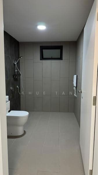 Kondominium untuk Disewa di Tuai Timur - Shue Tan - Bathroom - PropertyGuru.com.my