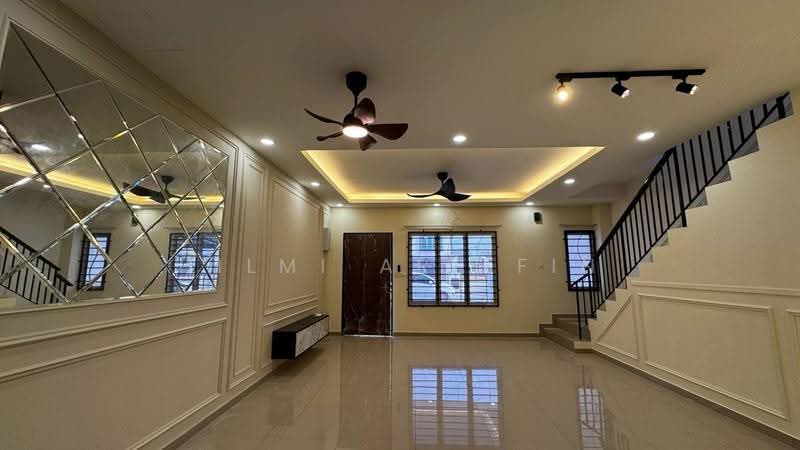 2-storey Terraced House for Rent in Kota Warisan (Sepang) - Hilmi Ariffin - Living Room - PropertyGuru.com.my