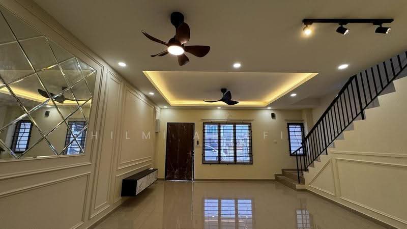 2-storey Terraced House for Rent in Kota Warisan (Sepang) - Hilmi Ariffin - Living Room - PropertyGuru.com.my