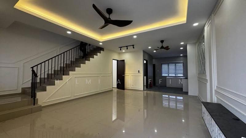 2-storey Terraced House for Rent in Kota Warisan (Sepang) - Hilmi Ariffin - Living Room - PropertyGuru.com.my
