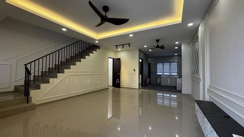 2-storey Terraced House for Rent in Kota Warisan (Sepang) - Hilmi Ariffin - Living Room - PropertyGuru.com.my