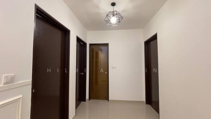 2-storey Terraced House for Rent in Kota Warisan (Sepang) - Hilmi Ariffin - Corridor - PropertyGuru.com.my