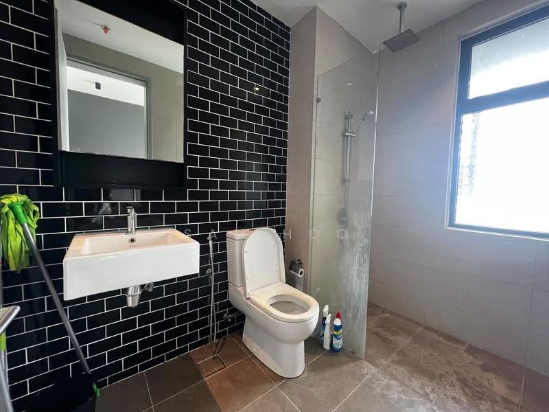 Service Residence for Rent at Union Suites - Sam Hoo - Bathroom - PropertyGuru.com.my