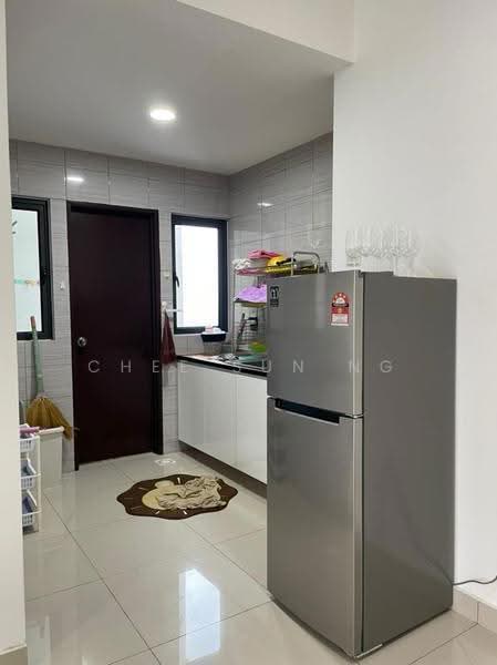 Kediaman Servis untuk Dijual di Symphony Tower (Menara Simfoni) - Chee Sun Ng - Kitchen - PropertyGuru.com.my