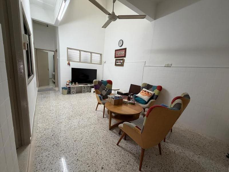 Rumah Teres 1-Tingkat untuk Disewa di Taman Sentosa (Johor Bahru) - Kim . - Living Room - PropertyGuru.com.my