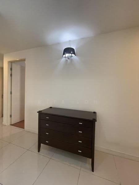 Kondominium untuk Dijual di The Park Residences 1 - Rita Loh - Corridor - PropertyGuru.com.my