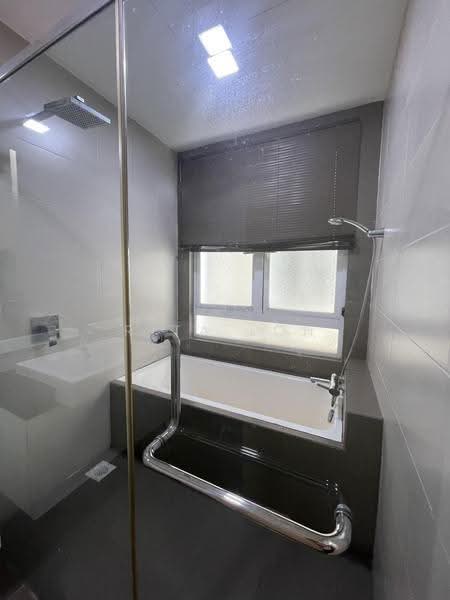 Kondominium untuk Dijual di The Park Residences 1 - Rita Loh - Bathroom - PropertyGuru.com.my