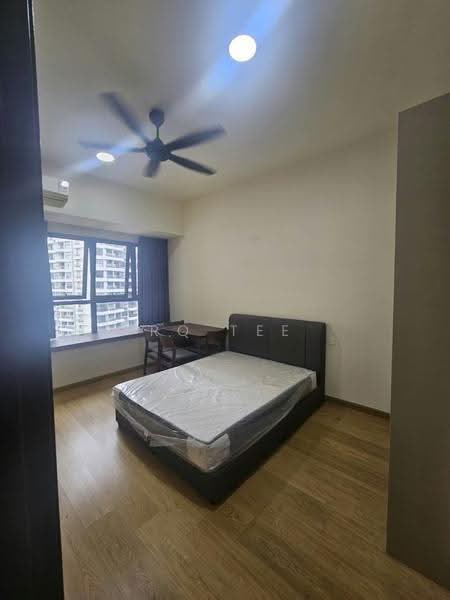 Condominium for Rent at Amberside @ Country Garden Danga Bay - RQ Tee - Bedroom - PropertyGuru.com.my
