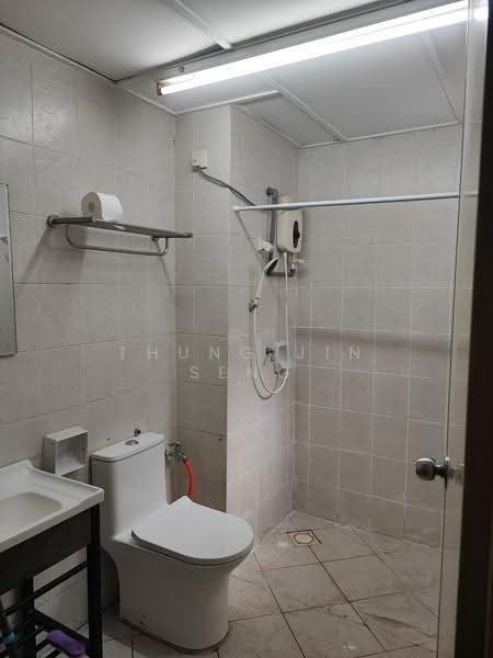 Kondominium untuk Disewa di Green Avenue Condominium - Thung Jin Seng - Bathroom - PropertyGuru.com.my