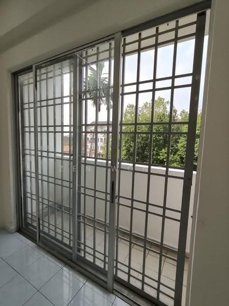 Pangsapuri untuk Dijual di Sri Kenari Apartment - Zen Wong - Balcony - PropertyGuru.com.my