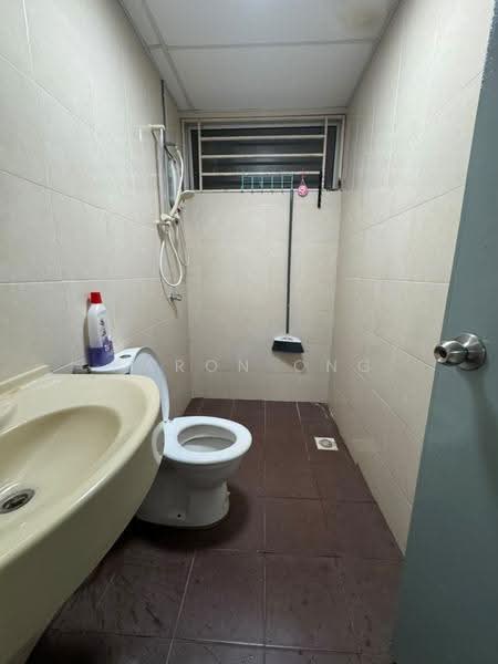Condominium for Rent at Platinum Lake PV 20 - Aaron Ong - Bathroom - PropertyGuru.com.my