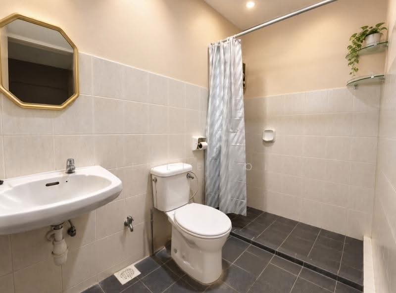 Kondominium untuk Disewa di MJC Upper Sanctuary - Leslie Loi - Bathroom - PropertyGuru.com.my