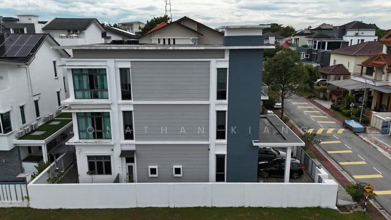 Bungalow House for Sale in Subang Heights (Subang Jaya) - Jonathan Kiang - Exterior - PropertyGuru.com.my