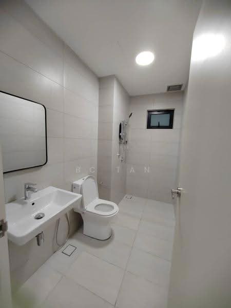 Kediaman Servis untuk Disewa di Residensi Ava @ Kiara Bay - BC TAN - Bathroom - PropertyGuru.com.my