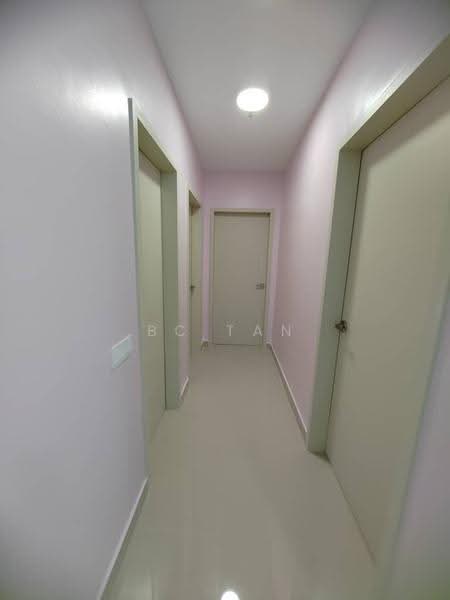 Kediaman Servis untuk Disewa di Residensi Ava @ Kiara Bay - BC TAN - Corridor - PropertyGuru.com.my