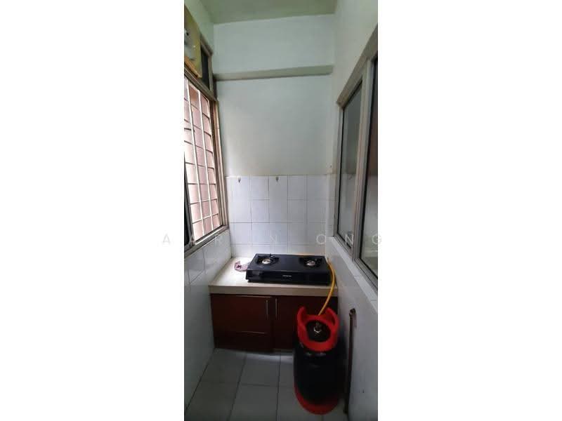Kondominium untuk Disewa di Teratai Mewah Condominium - Aaron Ong - Kitchen - PropertyGuru.com.my
