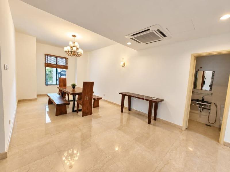 Rumah Banglo untuk Disewa di Leisure Farm (Gelang Patah) - Carrien Siow - Dining Room - PropertyGuru.com.my