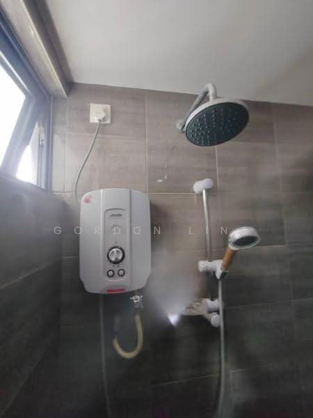Service Residence for Rent at Symphony Tower (Menara Simfoni) - Gordon Ling - Bathroom - PropertyGuru.com.my