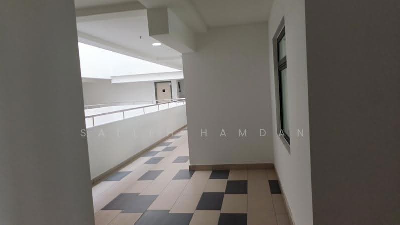 Office for Rent in Shah Alam (Selangor) - Salleh Hamdan - Corridor - PropertyGuru.com.my