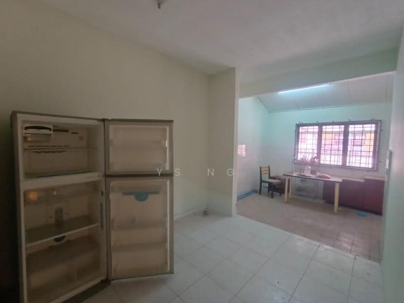 2-storey Terraced House for Rent in Taman Ozana Impian (Bukit Katil) - Ys Ng - Kitchen - PropertyGuru.com.my
