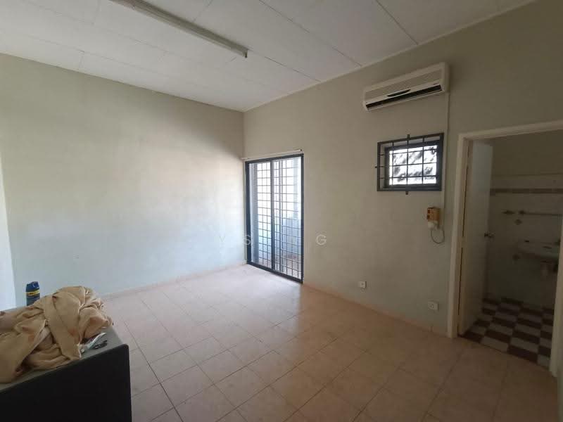 2-storey Terraced House for Rent in Taman Ozana Impian (Bukit Katil) - Ys Ng - Interior - PropertyGuru.com.my