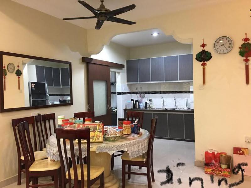 Condominium for Sale at I-Regency Condominium (Ideal Regency) - Kim Tan - Dining Room - PropertyGuru.com.my