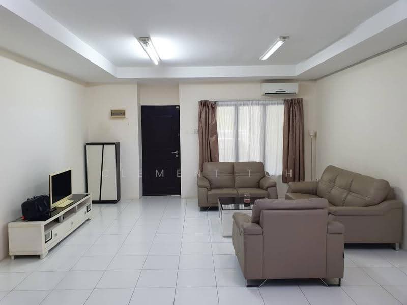 Townhouse for Rent in Taman Rekreasi Mutiara (MJC Mutiara Park) (Kuching) - Clement Toh - Living Room - PropertyGuru.com.my