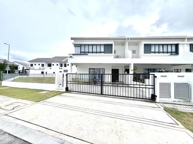 Rumah Teres 2-Tingkat untuk Dijual di Cyberjaya (Selangor) - Ahmad Muslim - PropertyGuru.com.my