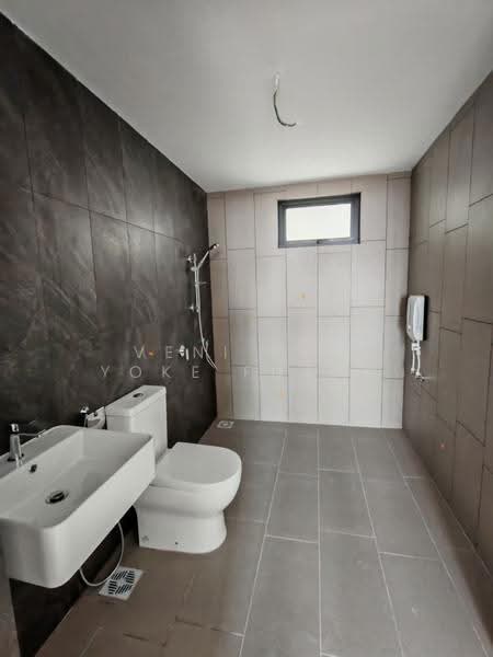Kondominium untuk Disewa di Tuai Timur - Veni Foo Yoke Fuang - Bathroom - PropertyGuru.com.my